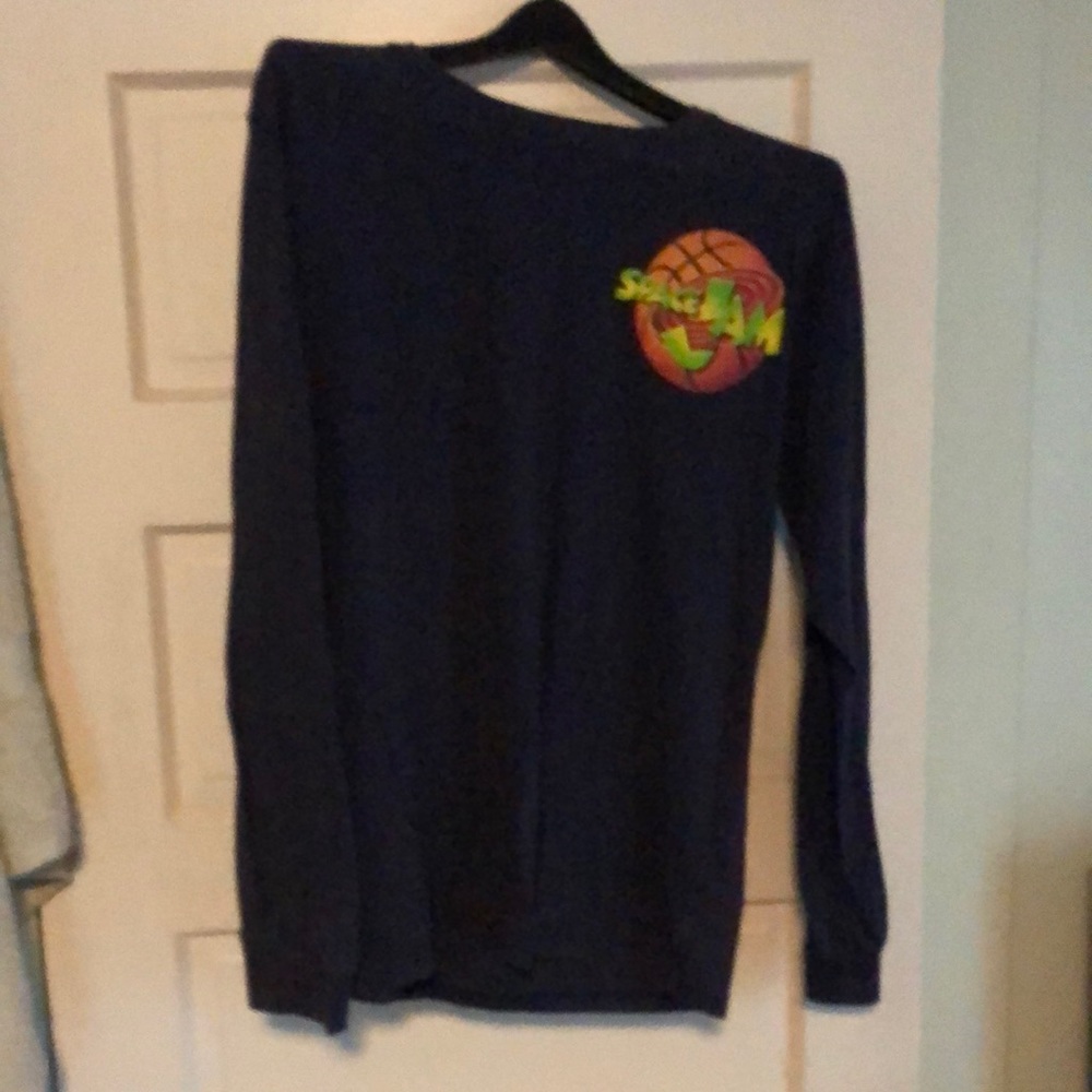 Used medium blue long sleeves space jam shirt.